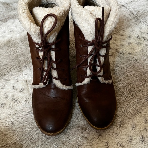 Restricted fur lined ankle booties - Picture 4 of 5